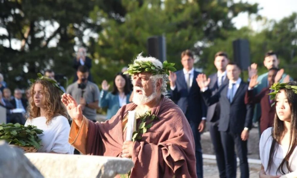 Κως: Ορκωμοσία για 25 νέους ιατρούς - Συγκινητικές στιγμές